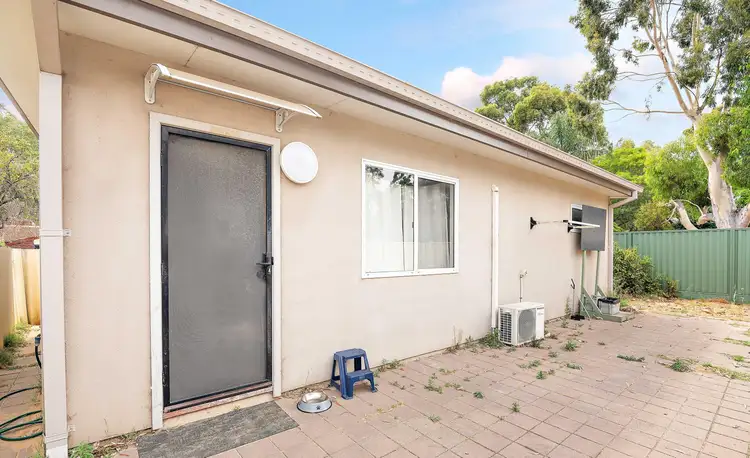 1A Curlew Court, Kelmscott WA 6111