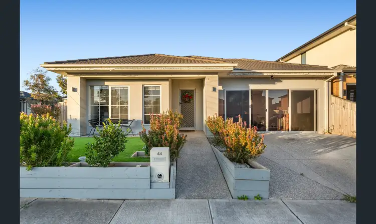 44 Revelstoke Street, Mickleham VIC 3064