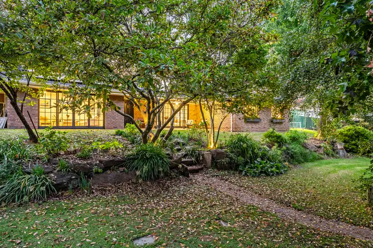 1 Wonnaminta Drive, Crafers SA 5152