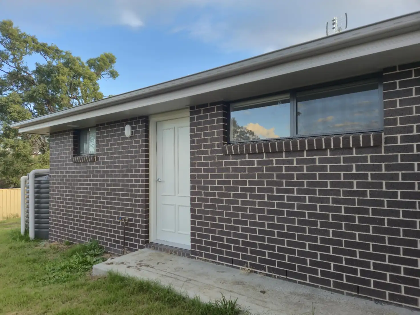 Main view of Homely semi-detached listing, 2/8 Terry Drive, Inverell NSW 2360