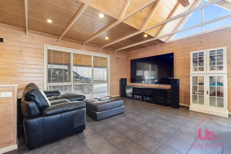 Second view of Homely house listing, 4 Burunda Road, Rosebud VIC 3939