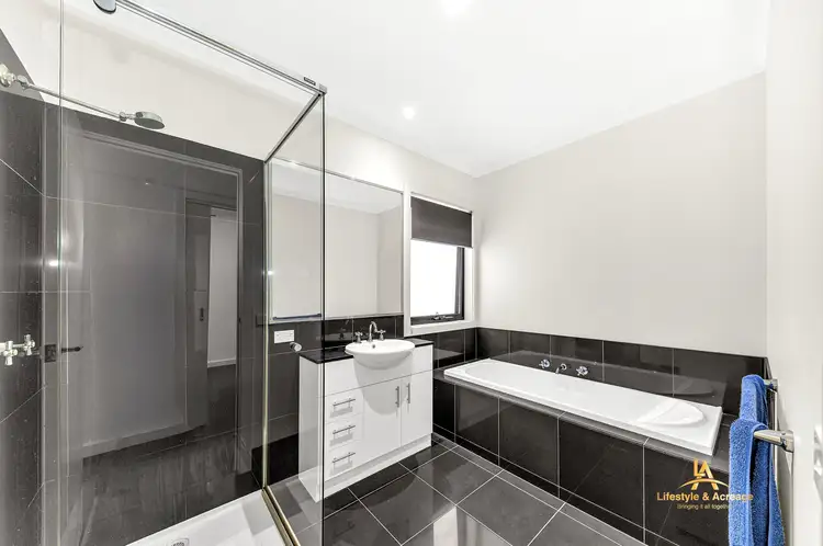 Sixth view of Homely townhouse listing, 19 Pendula Place, Pakenham VIC 3810