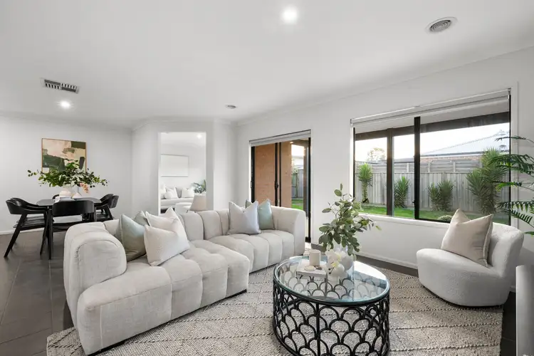 6 Neon Avenue, Mount Duneed VIC 3217