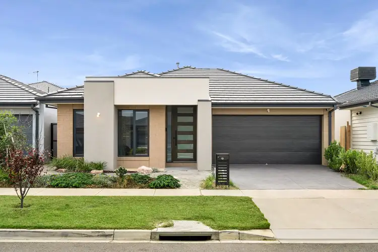 13 Fairywren Street
