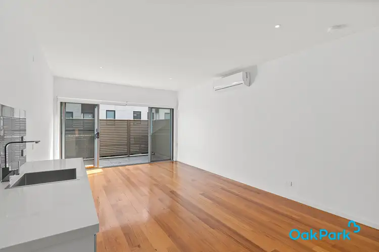 Fourth view of Homely townhouse listing, 2/98 Snell Grove, Oak Park VIC 3046
