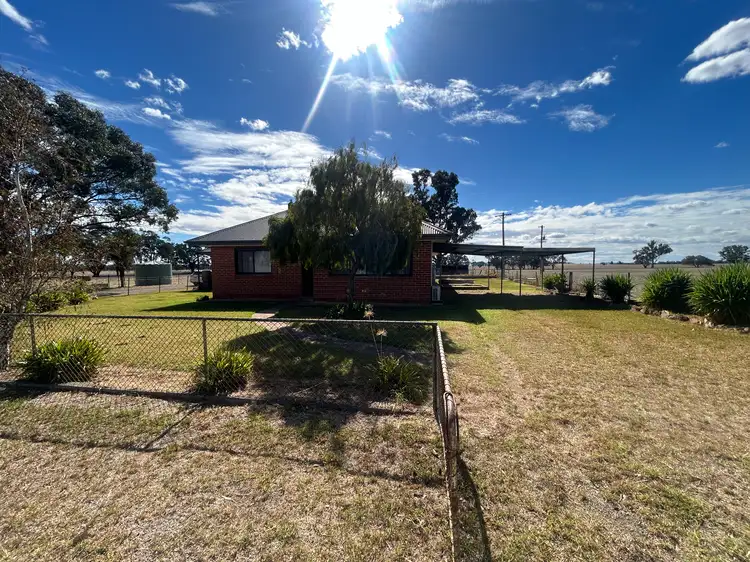 120 Benambra Road