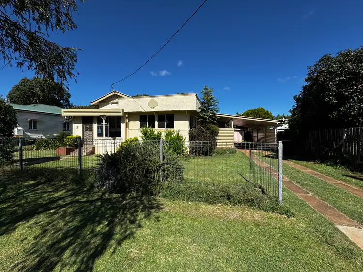 5 Toomey Street, Kingaroy QLD 4610
