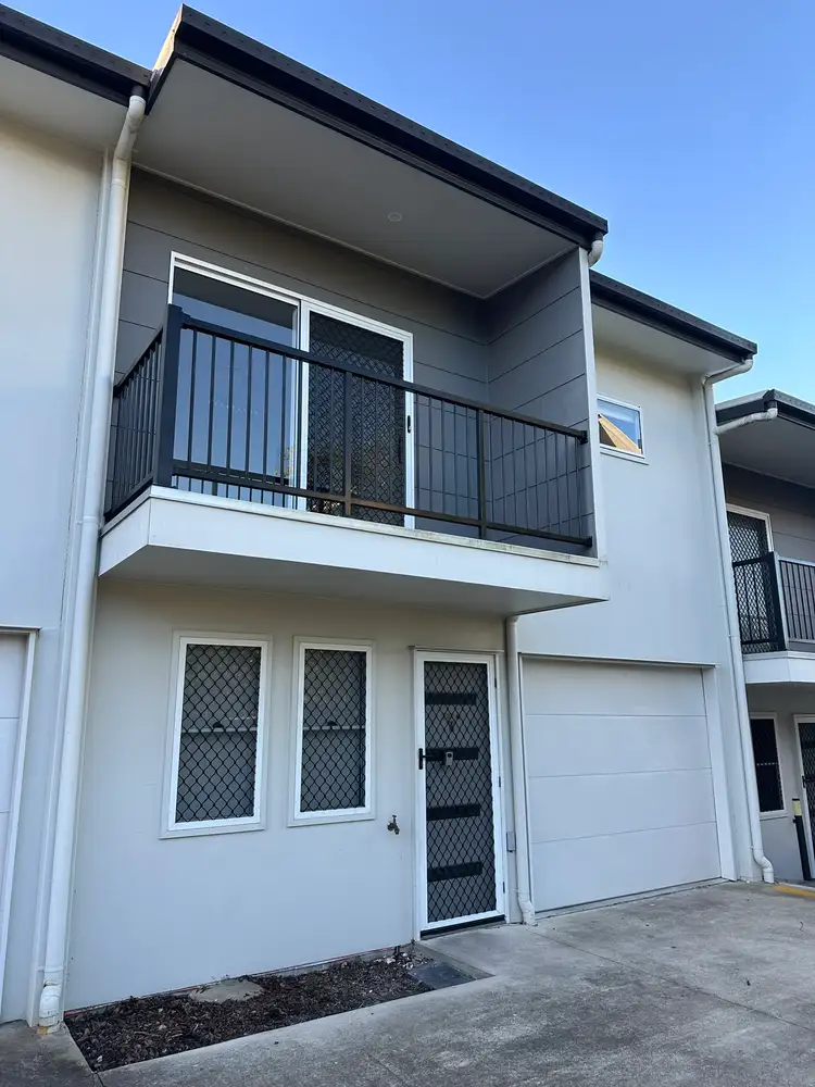 4/16 Macquarie Street, Booval QLD 4304
