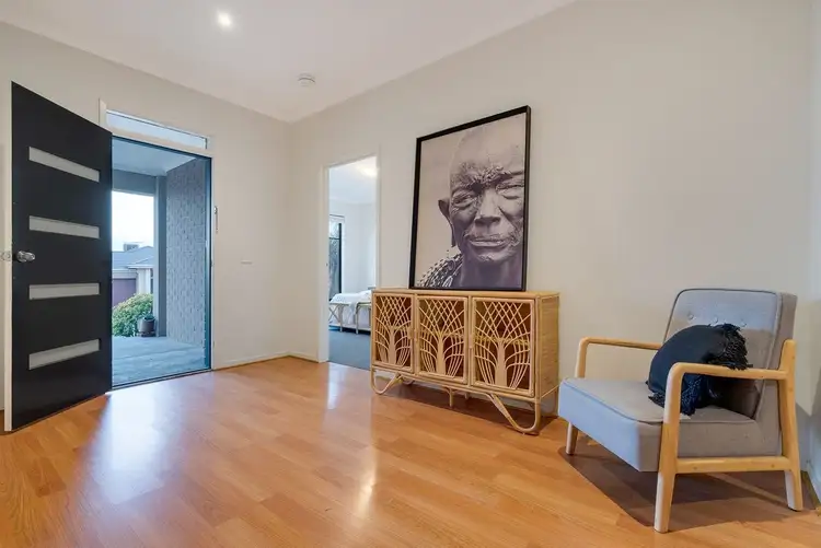 Second view of Homely house listing, 8 Cradle Mountain Drive, Craigieburn VIC 3064