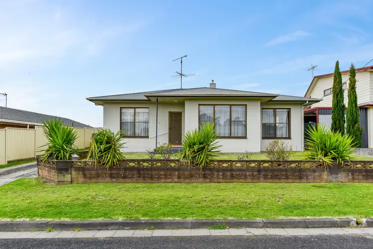 Fifth view of Homely house listing, 8 Higgs Street, Mount Gambier SA 5290