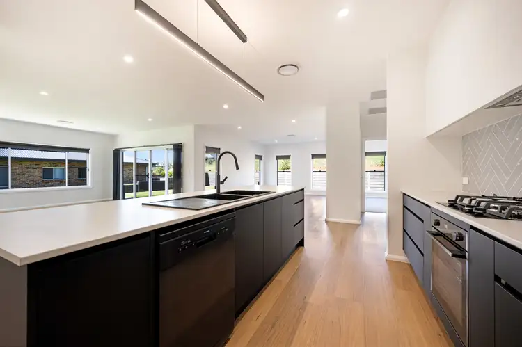 Fifth view of Homely house listing, 20 Currawong Drive, Calala NSW 2340