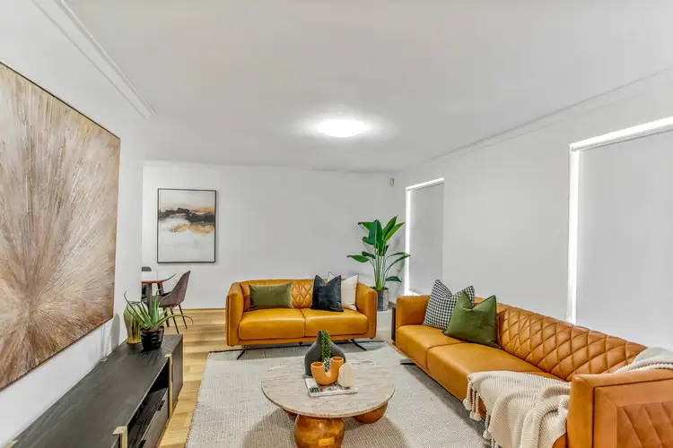 Third view of Homely house listing, 17 Glenhurst Court, Camillo WA 6111