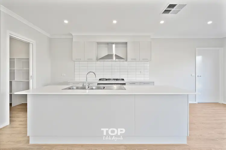 Second view of Homely house listing, 21 Colorado Parade, Berwick VIC 3806