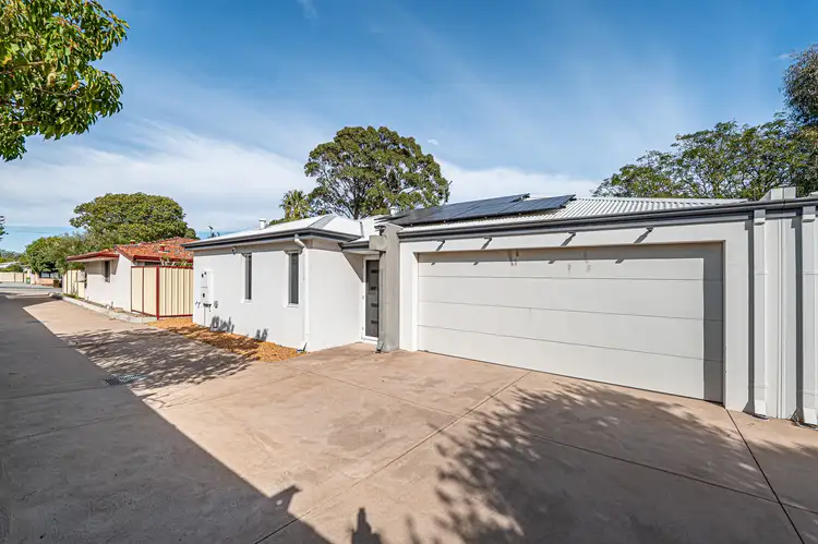 2/20 Locksley Avenue, Armadale WA 6112
