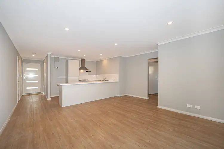 Fourth view of Homely villa listing, 2/20 Locksley Avenue, Armadale WA 6112