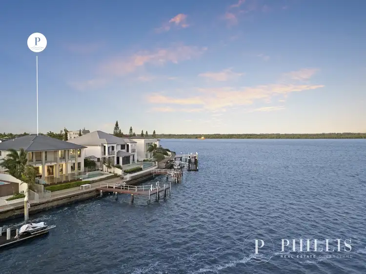 48 King Charles Drive, Sovereign Islands QLD 4216