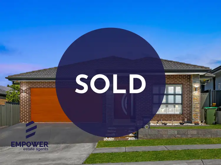 37 Crowley Boulevard, Claymore NSW 2559
