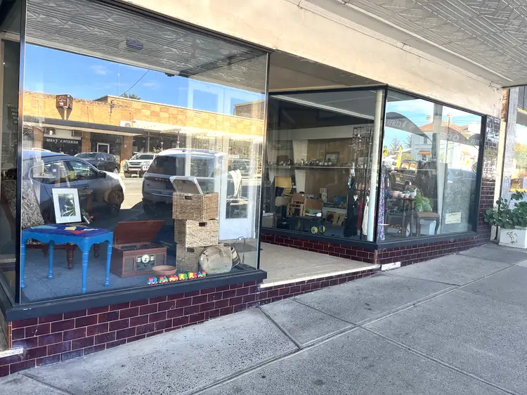 102A Bettington Street