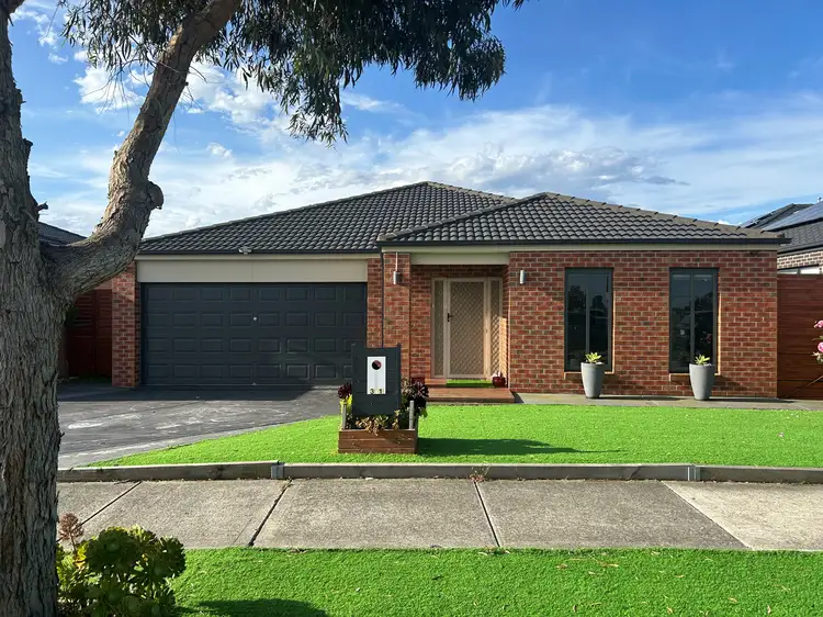 Main view of Homely house listing, 31 Winchcombe Way, Cranbourne North VIC 3977