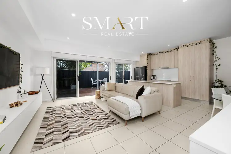16/138 Central Street, Labrador QLD 4215