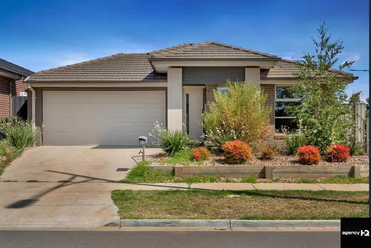 37 Bristol Street, Strathtulloh VIC 3338