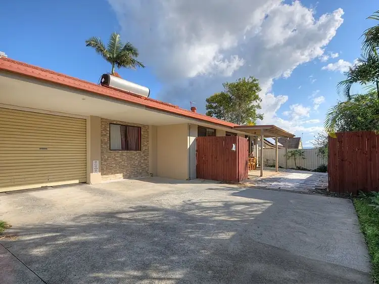 2/53 Government Road, Labrador QLD 4215