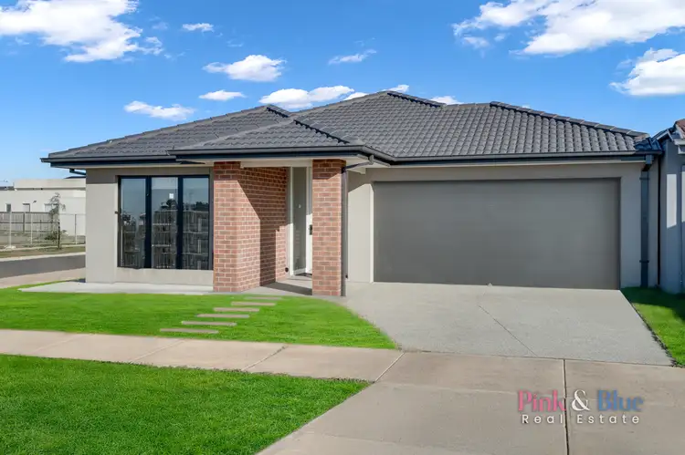 30 Waugh Street, Rockbank VIC 3335