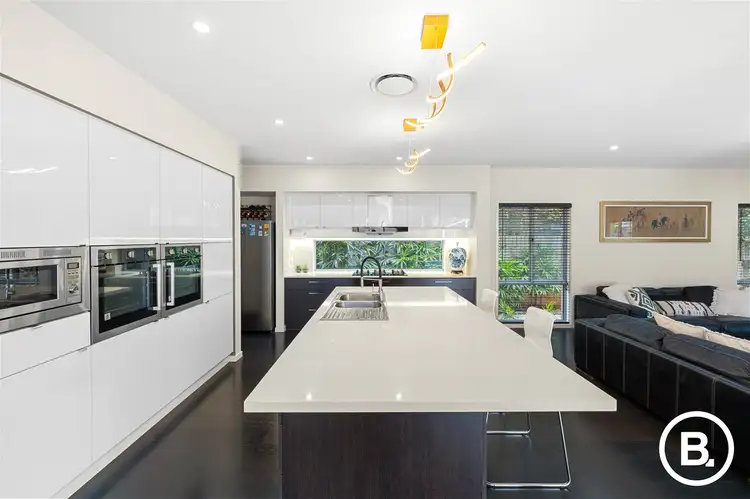 Fifth view of Homely house listing, 118 ridgeview st, Carindale QLD 4152