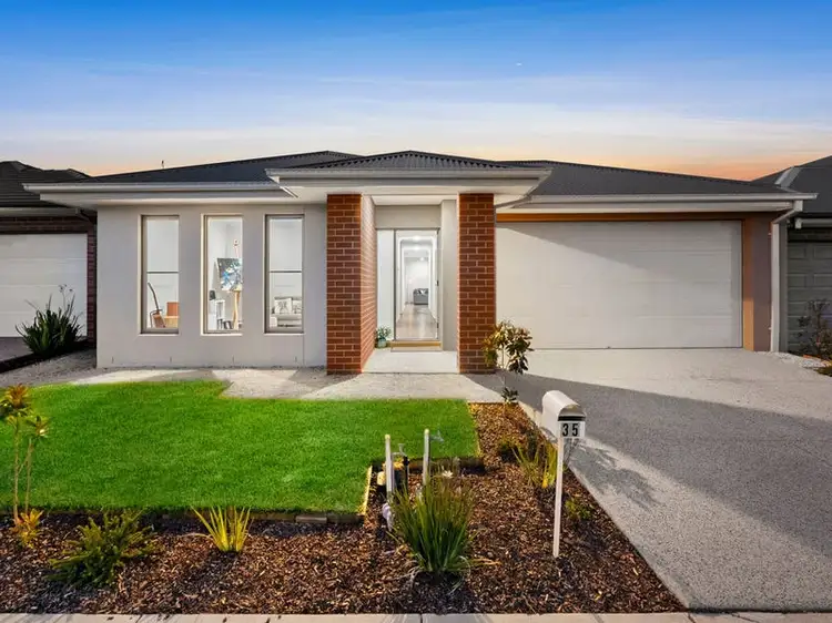 35 Madeira Street, Armstrong Creek VIC 3217