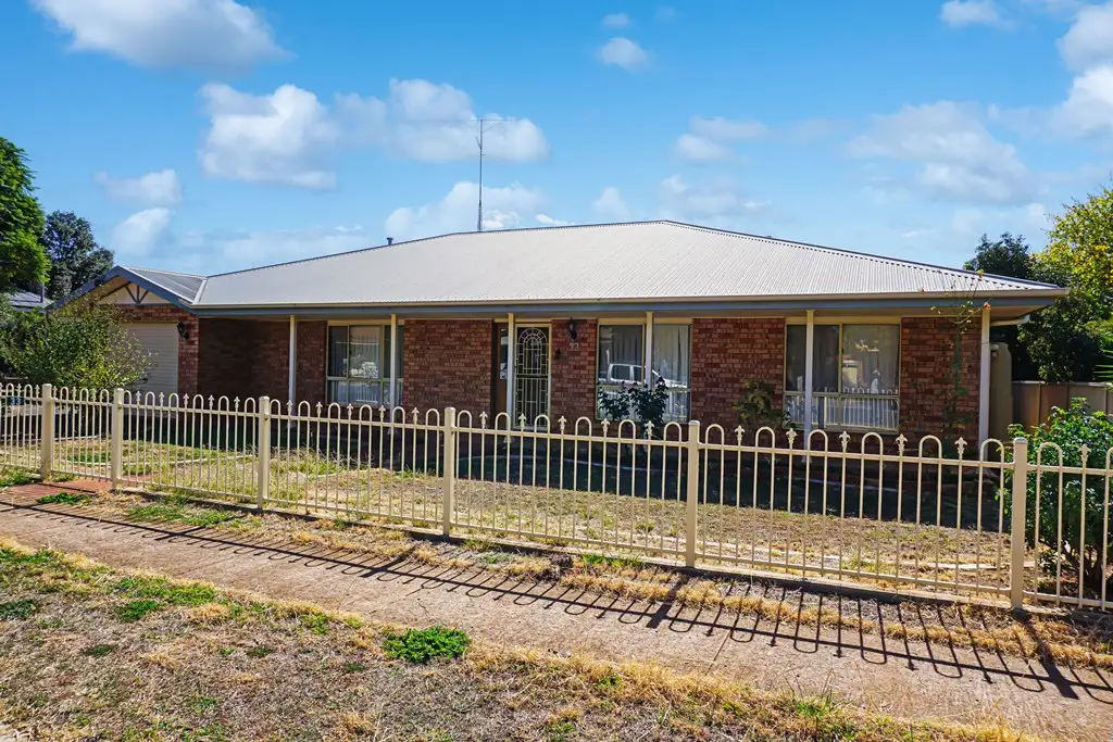 Main view of Homely house listing, 33 Gladstone Street, West Wyalong NSW 2671