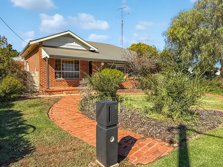 2 Belah Street, Leeton NSW 2705