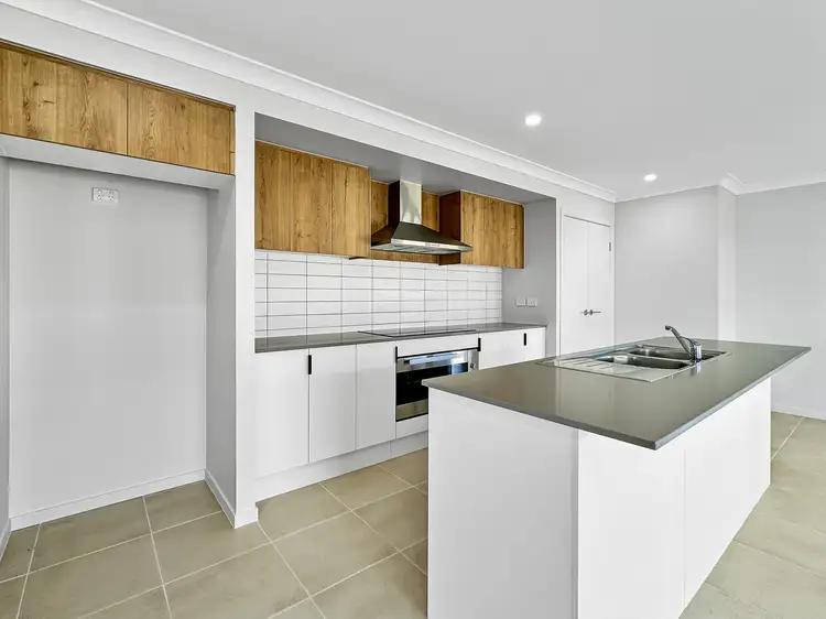 Third view of Homely house listing, 6 Butternut Way, Mount Low QLD 4818
