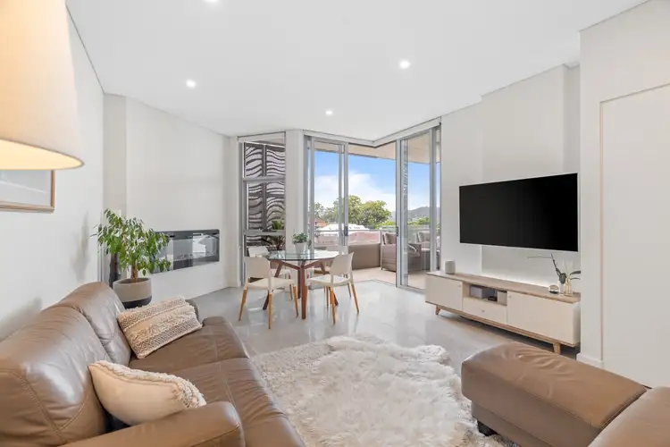Third view of Homely apartment listing, 304/7 Lynn Avenue, Point Frederick NSW 2250