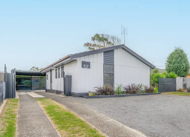52 Waratah Crescent, Portland VIC 3305