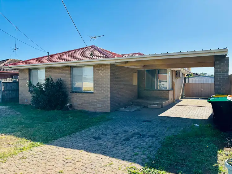 25 Kamil Street, Melton South VIC 3338