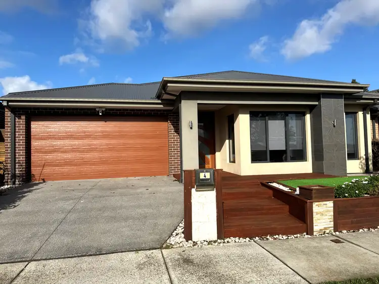 4 Solar Close, Cranbourne East VIC 3977