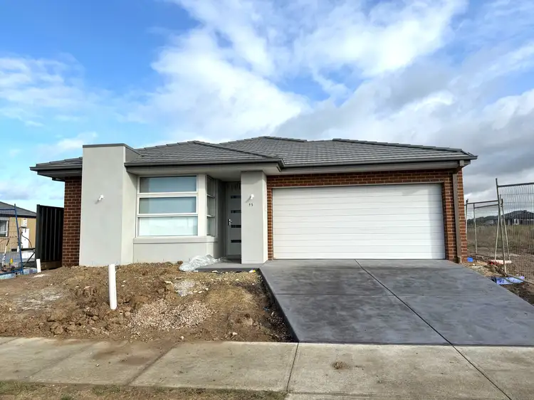95 watercolour boulevard, Clyde North VIC 3978