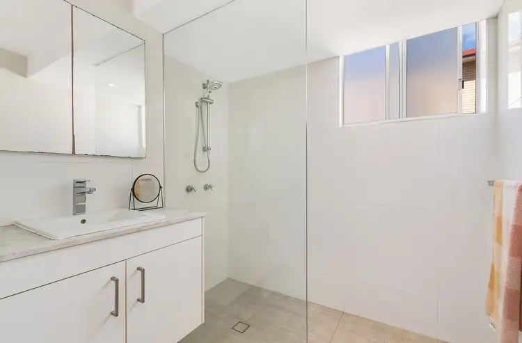 Fifth view of Homely unit listing, 3/6 Allara Avenue, Palm Beach QLD 4221