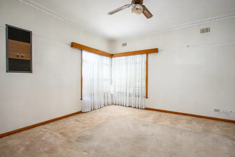 Fifth view of Homely house listing, 6 NILMAR AVENUE, Wodonga VIC 3690
