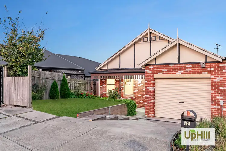 38 Ayesha Rise, Pakenham VIC 3810