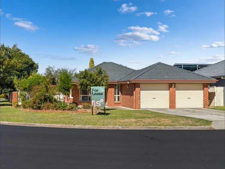 82 SAVILLE AVENUE, Lavington NSW 2641