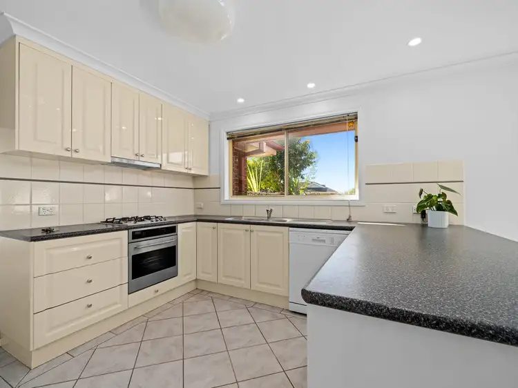 82 SAVILLE AVENUE, Lavington NSW 2641