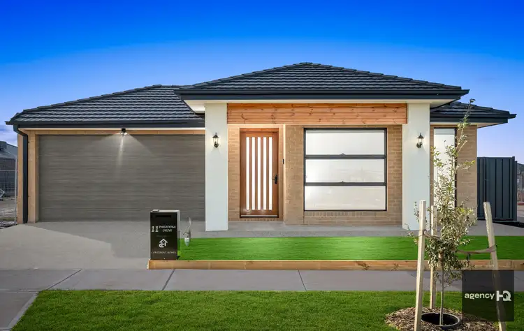 11 Paradoxa Drive, Tarneit VIC 3029
