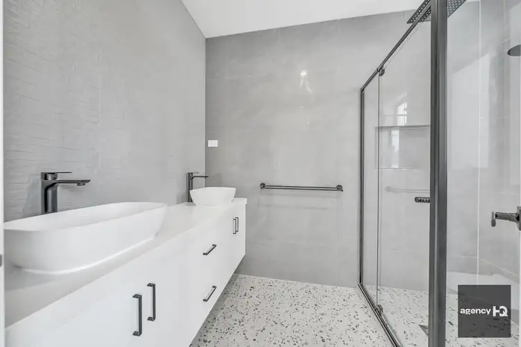 Sixth view of Homely house listing, 11 Paradoxa Drive, Tarneit VIC 3029