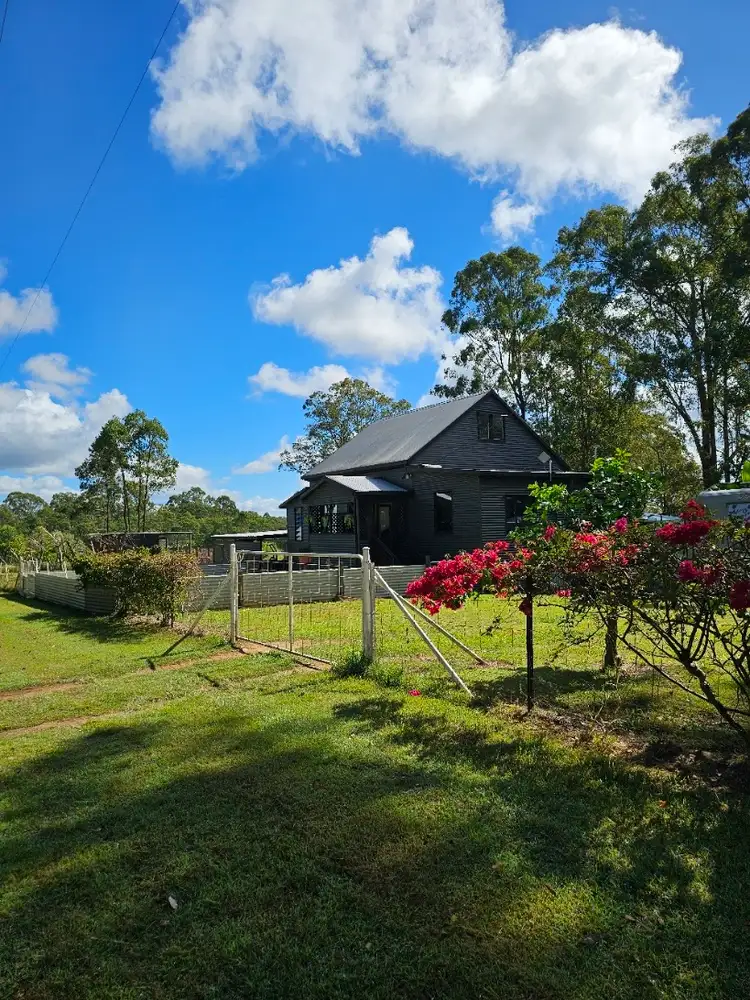 129 McLaughlan Road, Benarkin North QLD 4314