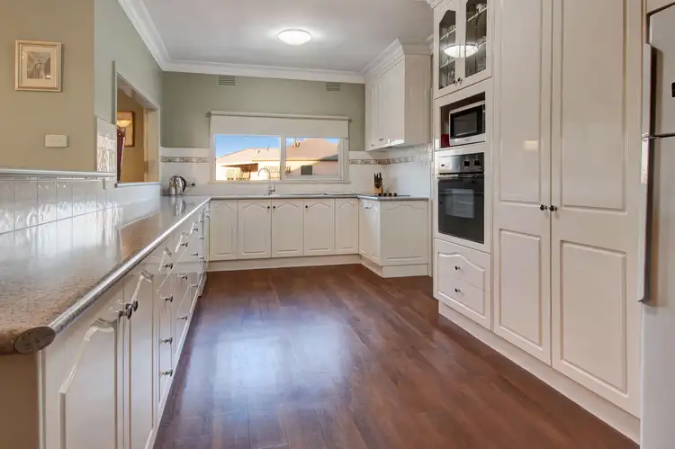 Sixth view of Homely house listing, 8 BATT AVENUE, Wodonga VIC 3690