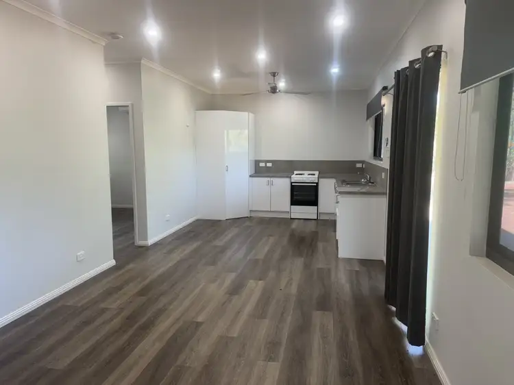 43 Cockatiel Road