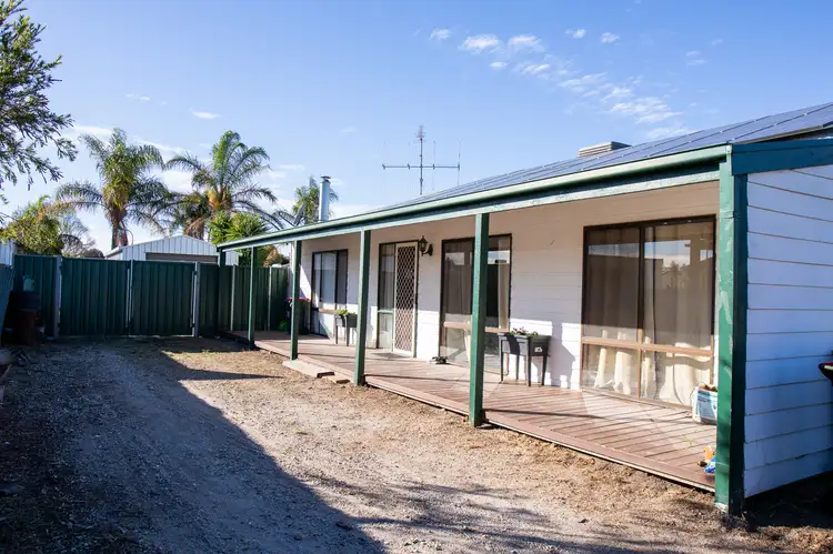 117 Cleeland Place, Kerang VIC 3579