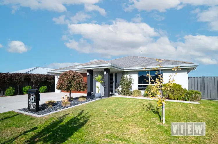 8 Elm Street, Latrobe TAS 7307