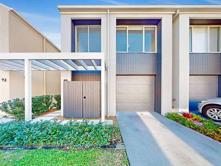 19/13 Angela Way, Pimpama QLD 4209